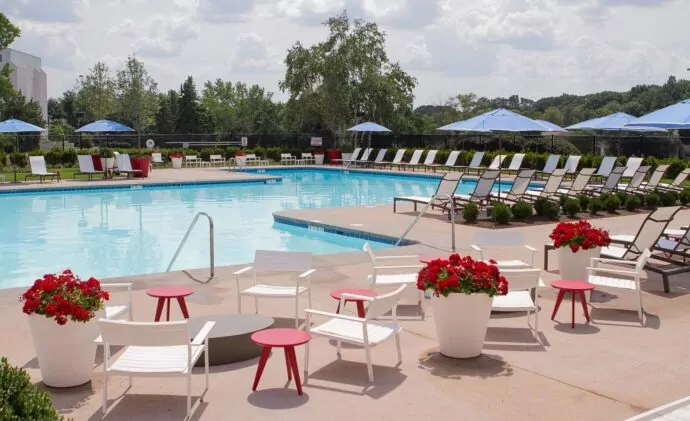 Century Hills apartment outdoor swimming pool