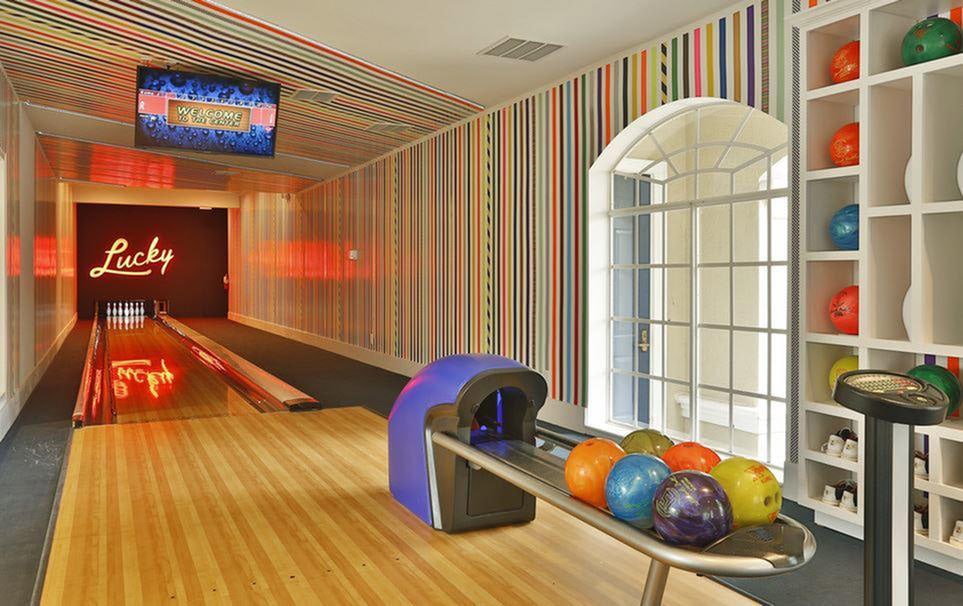 Bowling alley in Grandeville at River Place apartment